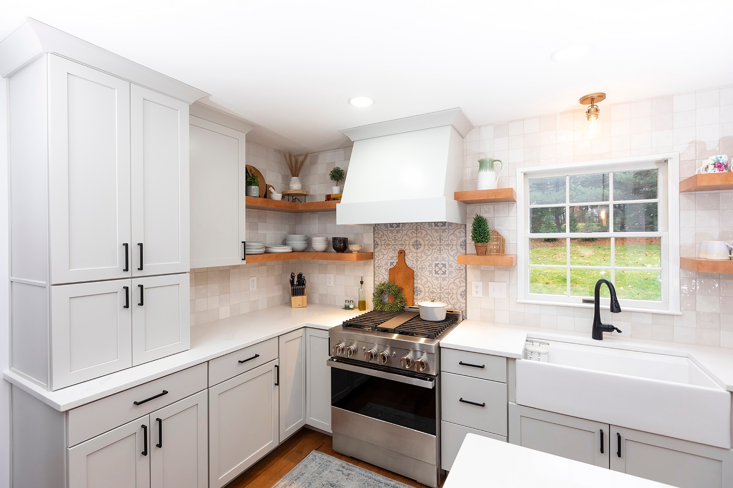 Kitchen Cabinet and Kitchen Corner Cabinets